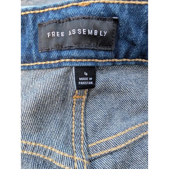 Free Assembly Womens Super High Rise Wide Leg Crop Jeans Sz 4 Straight Dark Wash - Picture 6 of 8